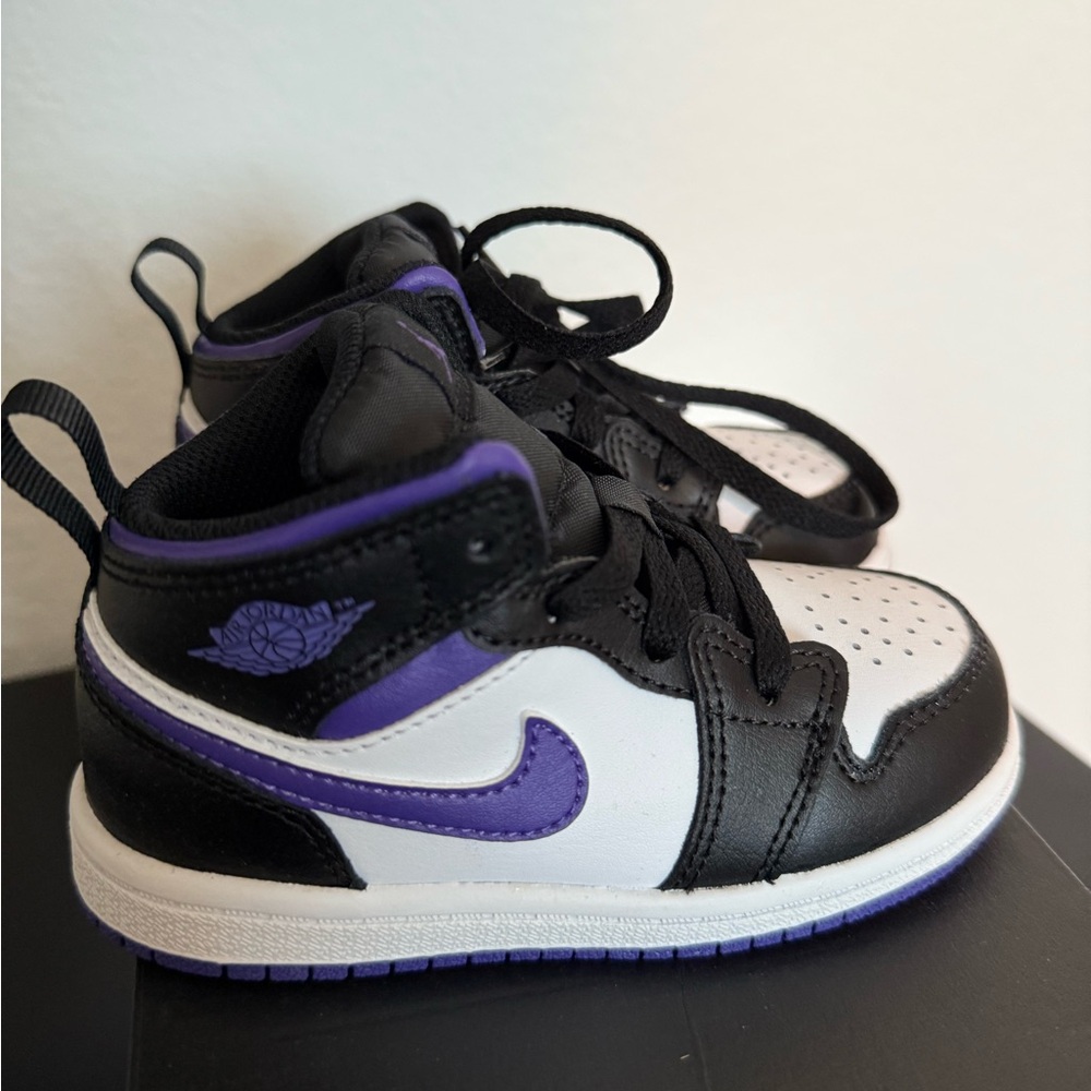Jordan Kids Black and Purple Sneakers
